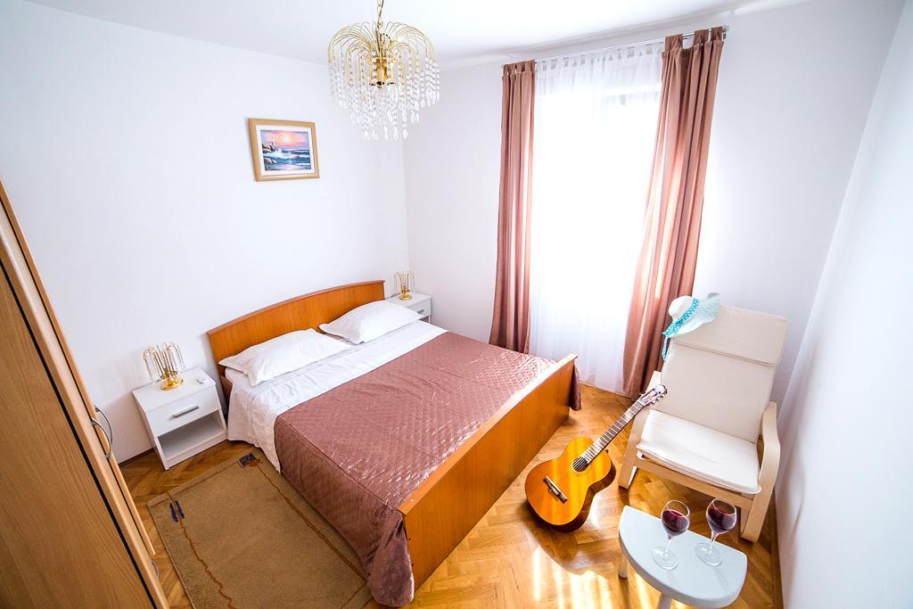 Split Apartments Shell Dış mekan fotoğraf