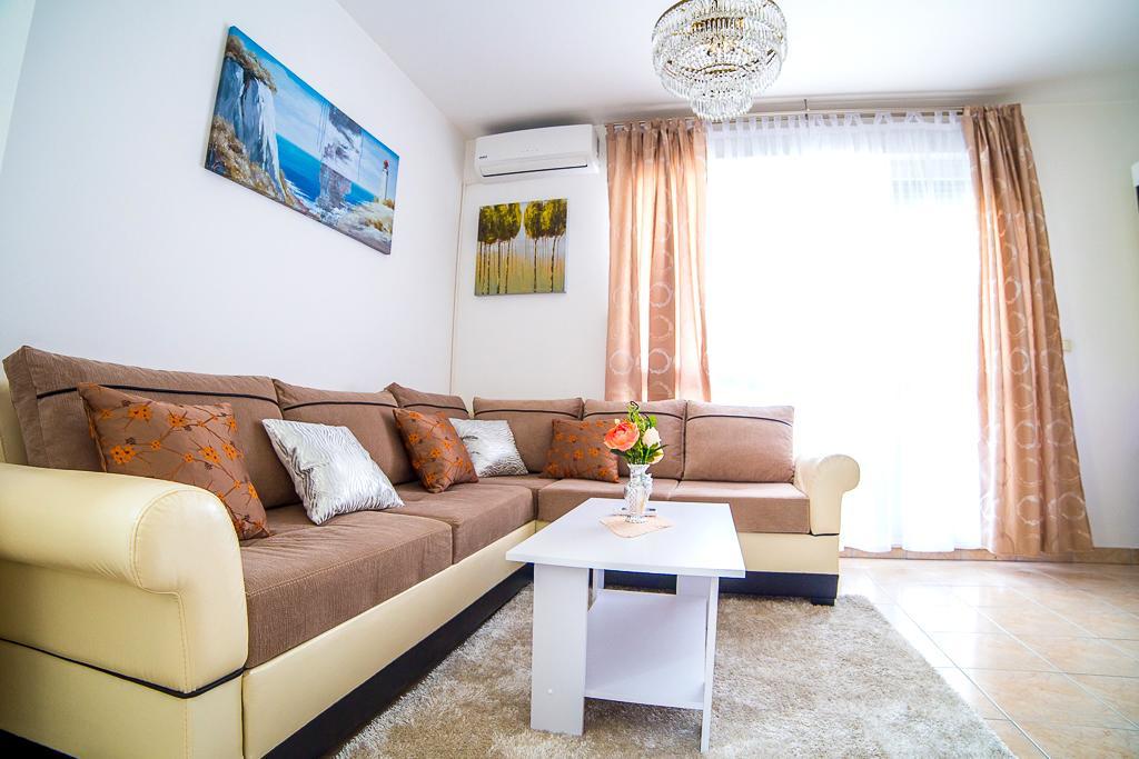 Split Apartments Shell Dış mekan fotoğraf