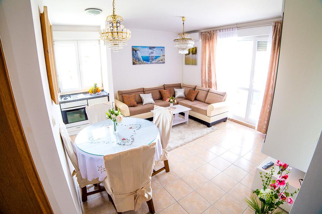 Split Apartments Shell Dış mekan fotoğraf
